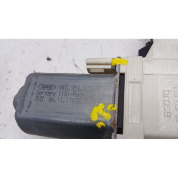 Recambio de elevalunas delantero derecho para audi a4 ber. (b8) básico referencia OEM IAM 8k0837462a 8k0959802r 