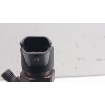 Recambio de inyector para renault megane ii berlina 5p confort authentique referencia OEM IAM 0445110110 8200100272 
