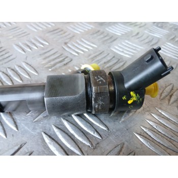 Recambio de inyector para renault megane ii berlina 5p confort authentique referencia OEM IAM 0445110110 8200100272 