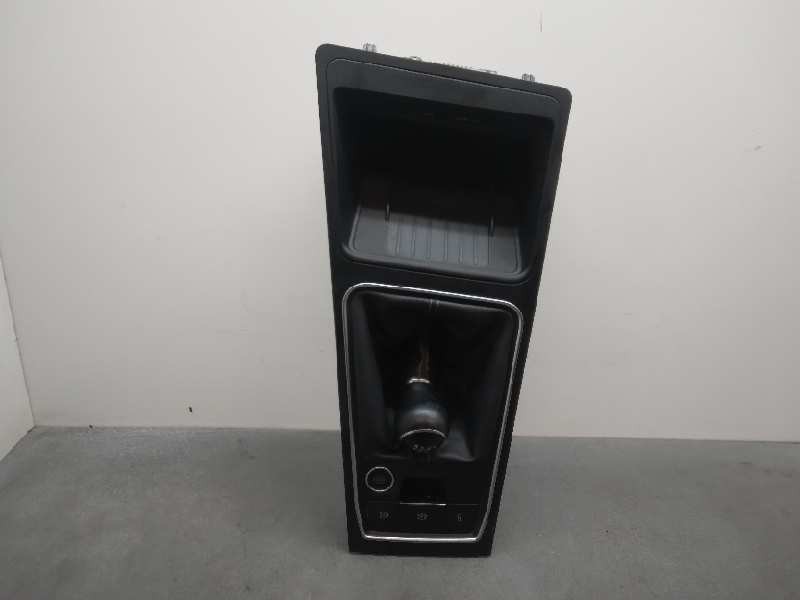 Recambio de consola central para seat leon (kl1) xcellence referencia OEM IAM 5FB863263A POMO 6 VELOCIDADES 