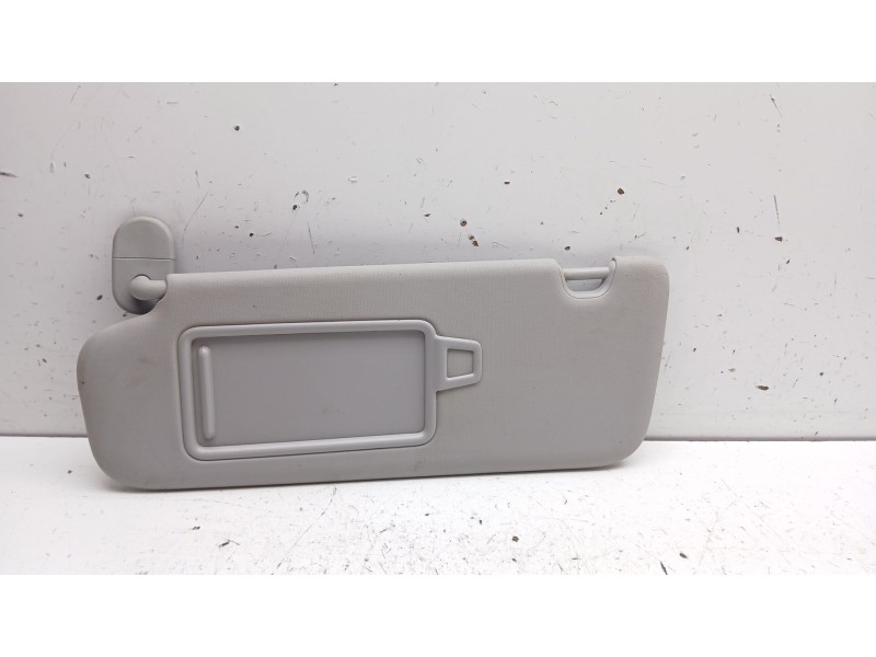 Recambio de parasol izquierdo para kia ceed drive referencia OEM IAM   