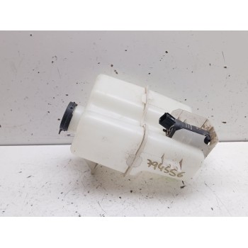 Recambio de deposito limpia para maxus edeliver 3 furgoneta electric referencia OEM IAM B31CL24  
