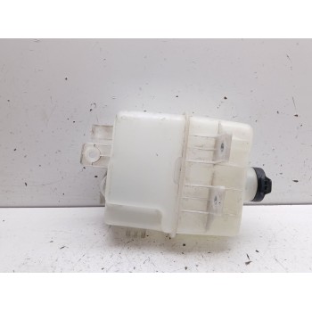 Recambio de deposito limpia para maxus edeliver 3 furgoneta electric referencia OEM IAM B31CL24  