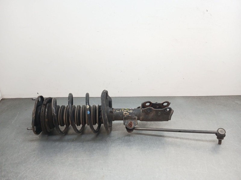 Recambio de amortiguador delantero izquierdo para toyota auris hybrid active referencia OEM IAM   