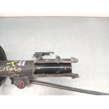 Recambio de amortiguador delantero izquierdo para toyota auris hybrid active referencia OEM IAM   