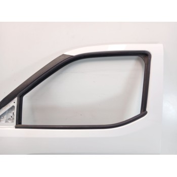 Recambio de puerta delantera izquierda para maxus edeliver 3 furgoneta electric referencia OEM IAM   