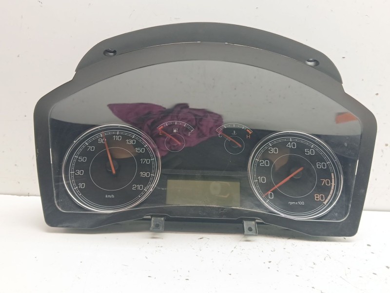 Recambio de cuadro instrumentos para fiat croma (194) 1.8 16v cat referencia OEM IAM 51803318  