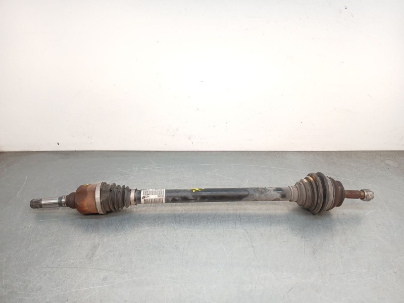 Recambio de transmision delantera derecha para citroën c3 iii (sx) 1.2 vti 82 referencia OEM IAM 9677476680 / 1611524080  