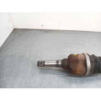 Recambio de transmision delantera derecha para citroën c3 iii (sx) 1.2 vti 82 referencia OEM IAM 9677476680 / 1611524080  