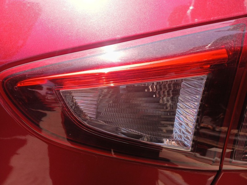 Recambio de piloto trasero derecho interior para mazda 2 hatchback (dl, dj) 1.5 skyactiv-g referencia OEM IAM   