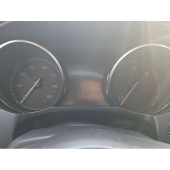 Recambio de cuadro instrumentos para jaguar xe (x760) 2.0 d referencia OEM IAM   