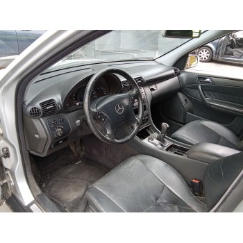 mercedes-benz clase c t-model (s203) del año 2002