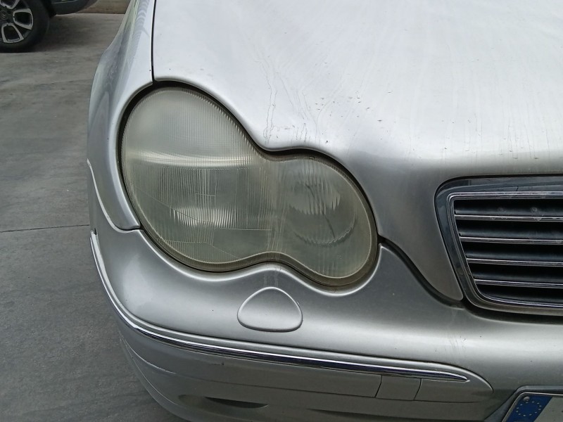 Recambio de faro derecho para mercedes-benz clase c t-model (s203) c 240 (203.261) referencia OEM IAM   