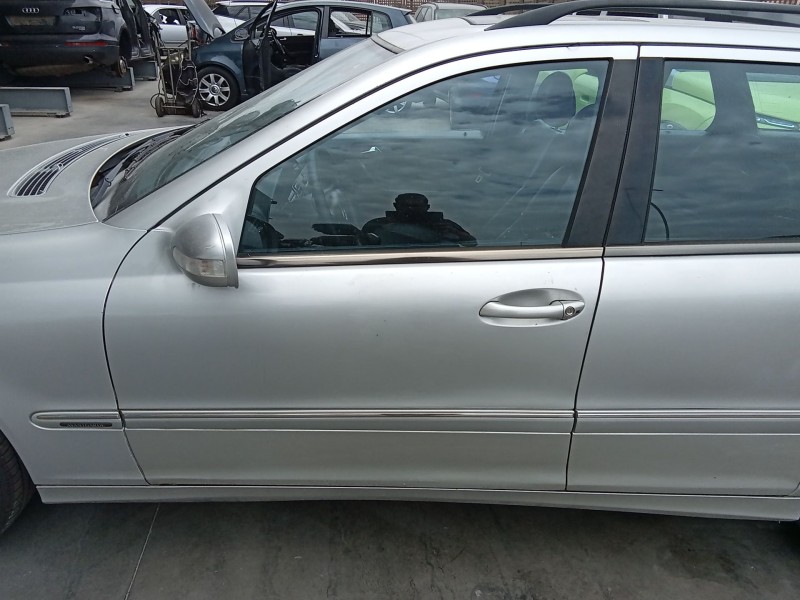 Recambio de puerta delantera izquierda para mercedes-benz clase c t-model (s203) c 240 (203.261) referencia OEM IAM   
