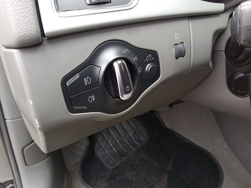 Recambio de mando luces para audi a4 b8 (8k2) 2.0 tdi referencia OEM IAM   