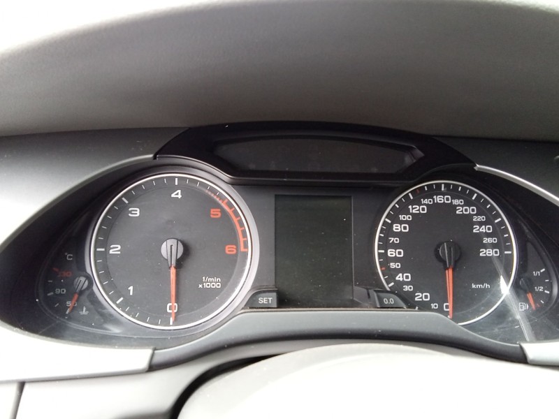 Recambio de cuadro instrumentos para audi a4 b8 (8k2) 2.0 tdi referencia OEM IAM   