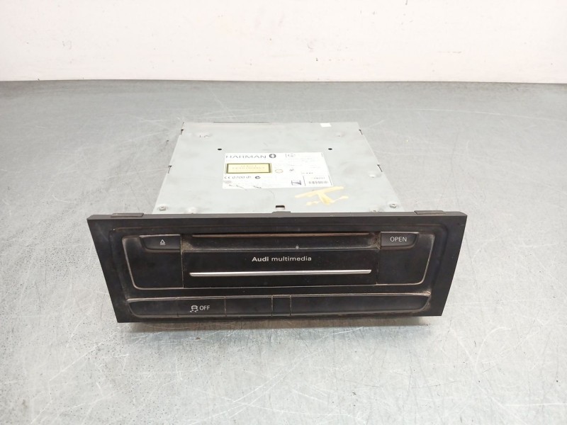 Recambio de sistema audio / radio cd para audi a4 ber. (b8) básico referencia OEM IAM 8t1035652h  
