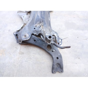 Recambio de puente delantero para toyota auris hybrid active referencia OEM IAM 5120102102  