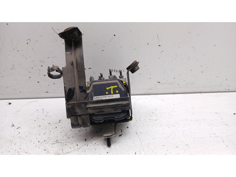 Recambio de abs para fiat croma (194) 1.8 16v cat referencia OEM IAM 51800747  