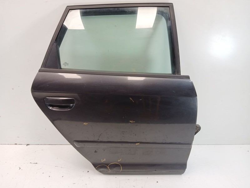 Recambio de puerta trasera derecha para audi a3 sportback (8p) 1.6 fsi attraction referencia OEM IAM 8P4833052A  
