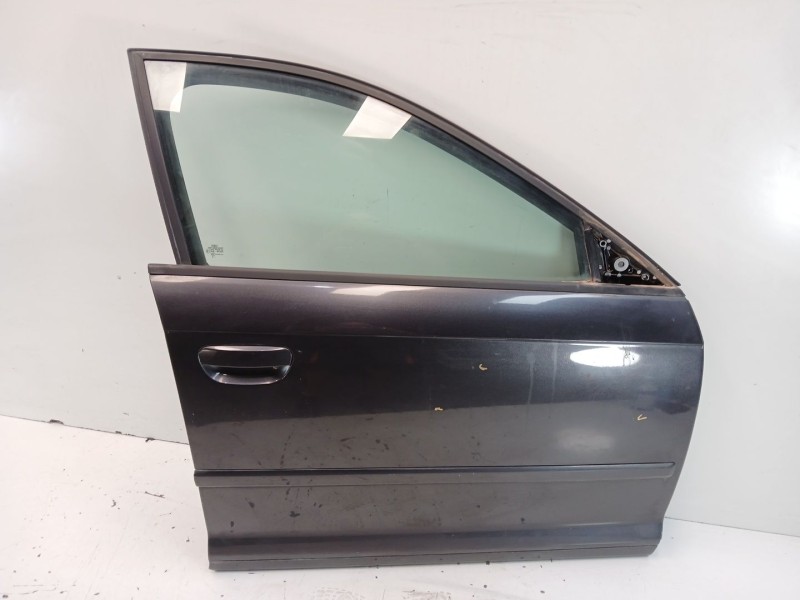 Recambio de puerta delantera derecha para audi a3 sportback (8p) 1.6 fsi attraction referencia OEM IAM 8P4831052A  