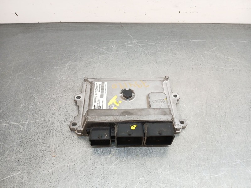 Recambio de centralita motor uce para citroën c3 ii (sc_) 1.0 vti 68 referencia OEM IAM 9805895780  