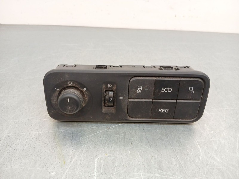 Recambio de mando retrovisor para maxus edeliver 3 furgoneta electric referencia OEM IAM c00221943  