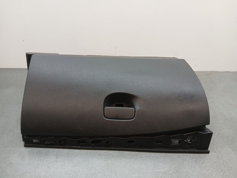 Recambio de guantera para renault megane iii berlina 5 p expression referencia OEM IAM 681083896r  