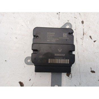 Recambio de kit airbag para renault clio iv technofeel referencia OEM IAM 682007861R sin pretensor izquierdo 