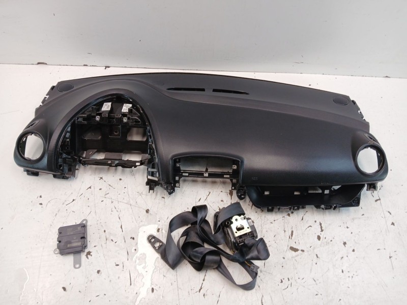 Recambio de kit airbag para renault clio iv technofeel referencia OEM IAM 682007861R sin pretensor izquierdo 