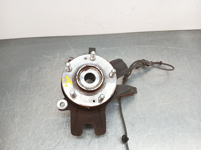 Recambio de mangueta delantera izquierda para kia carens iv 1.6 gdi referencia OEM IAM 51715A4000  