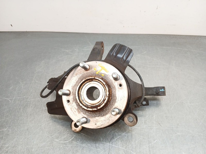 Recambio de mangueta delantera derecha para kia carens iv 1.6 gdi referencia OEM IAM 51716A4000  