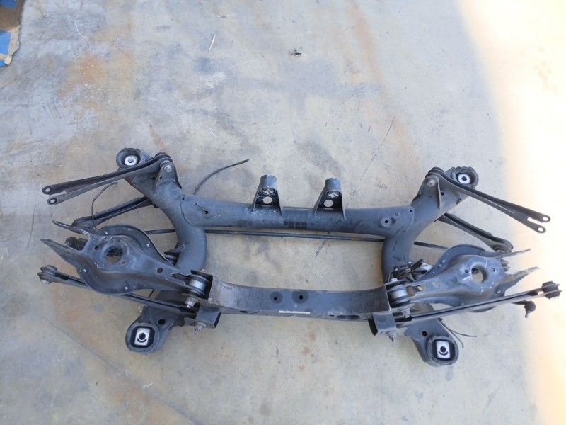 Recambio de puente trasero para bmw 3 (f30, f80) 318 d referencia OEM IAM 6792505A12  