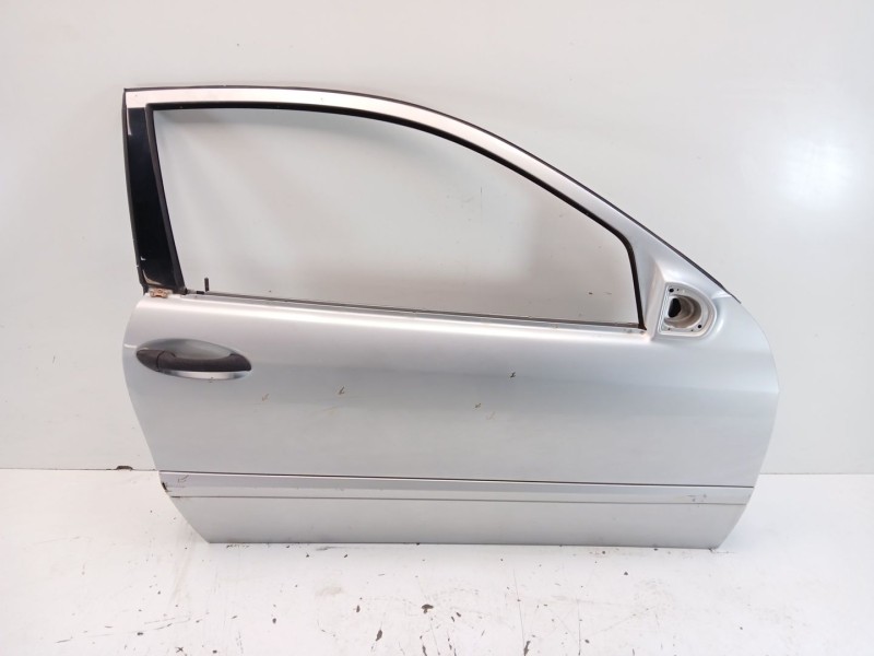 Recambio de puerta delantera derecha para mercedes-benz clase c (w203) sportcoupe c 180 (203.735) referencia OEM IAM   