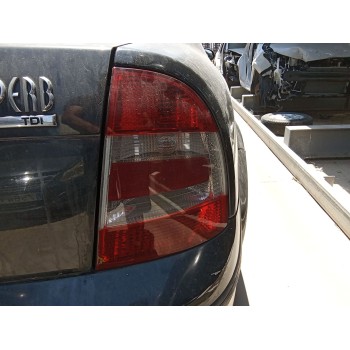PILOTO TRASERO DERECHO 9EL35407902 