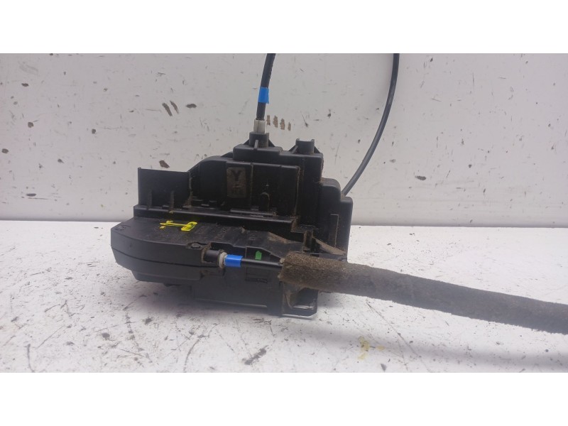 Recambio de cerradura puerta trasera izquierda para nissan navara pick-up (d40m) double cab le 4x4 referencia OEM IAM 82501EB305
