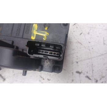 Recambio de cerradura puerta trasera izquierda para nissan navara pick-up (d40m) double cab le 4x4 referencia OEM IAM 82501EB305