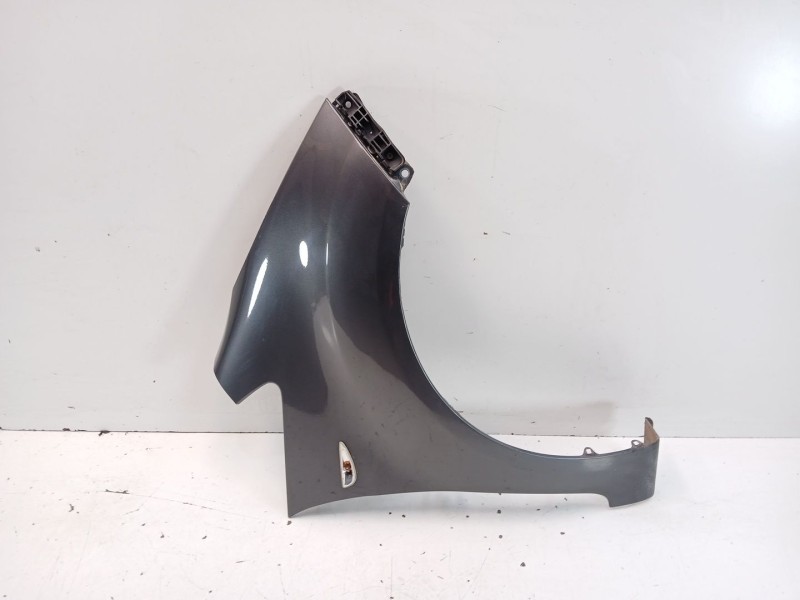 Recambio de aleta delantera derecha para kia venga (yn) 1.4 crdi 90 referencia OEM IAM 663211P000  