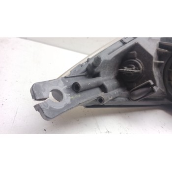 Recambio de faro derecho para kia venga (yn) 1.4 crdi 90 referencia OEM IAM 030125720200  