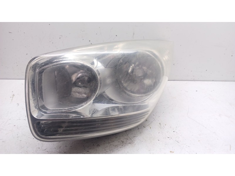 Recambio de faro izquierdo para kia venga (yn) 1.4 crdi 90 referencia OEM IAM 030125720100  