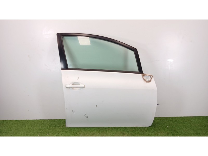 Recambio de puerta delantera derecha para toyota auris (_e15_) 1.4 d-4d (nde150_) referencia OEM IAM 6700102260  