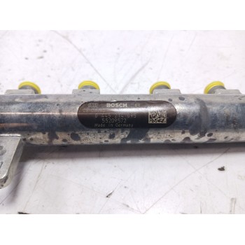 Recambio de rampa inyectora para opel zafira / zafira family b (a05) 1.9 cdti (m75) referencia OEM IAM 0445214095  