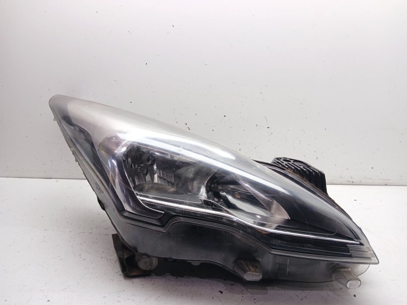 Recambio de faro derecho para peugeot 3008 i monospace (0u_) 1.2 referencia OEM IAM 6206N9 9805505380 89908250