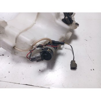 Recambio de deposito limpia para mazda cx-7 (er) active referencia OEM IAM EH6467480  