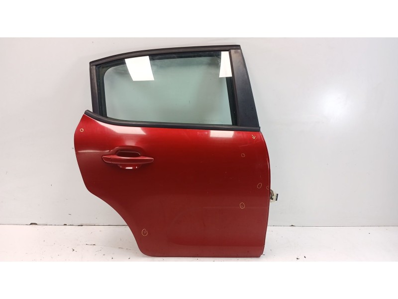 Recambio de puerta trasera derecha para citroën c3 iii (sx) 1.2 vti 82 lpg referencia OEM IAM 9812254880  
