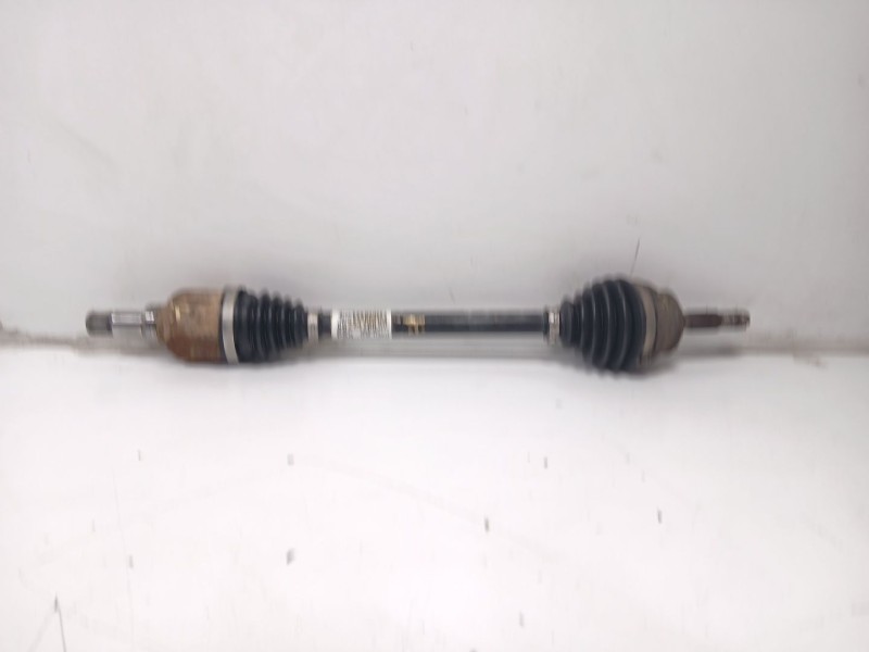 Recambio de transmision delantera izquierda para citroën c3 iii (sx) 1.2 vti 82 lpg referencia OEM IAM 9677476580  