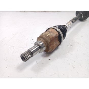 Recambio de transmision delantera izquierda para citroën c3 iii (sx) 1.2 vti 82 lpg referencia OEM IAM 9677476580  