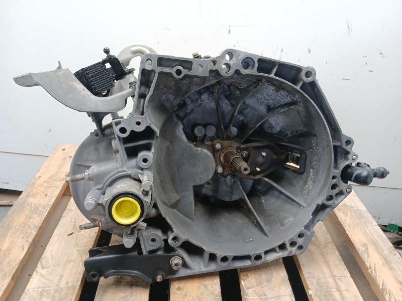 Recambio de despiece caja cambios para citroën c3 iii (sx) 1.2 thp 110 referencia OEM IAM 20XT02  