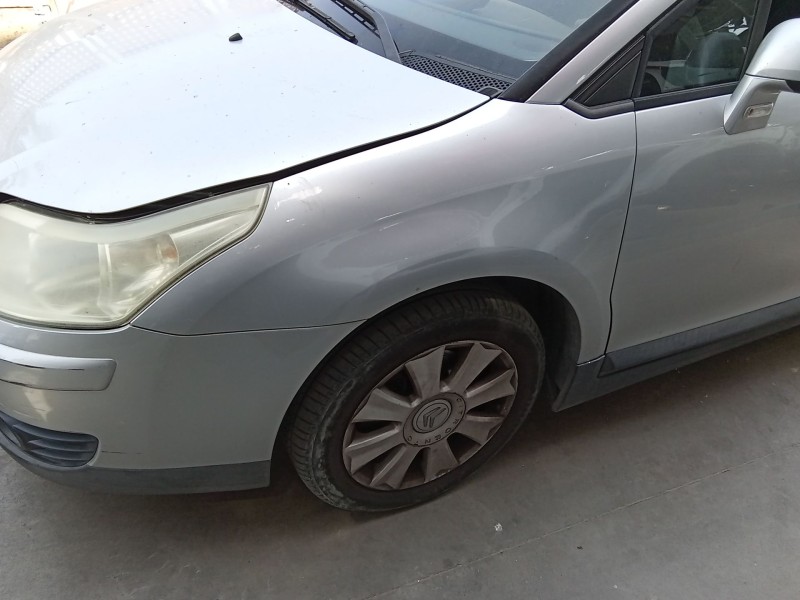 Recambio de aleta delantera izquierda para citroën c4 i sedán 1.6 hdi referencia OEM IAM 7840Q3  