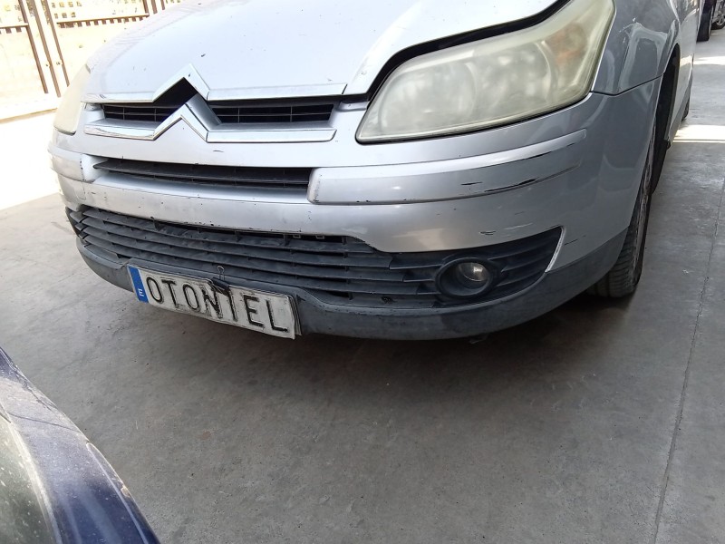 Recambio de paragolpes delantero para citroën c4 i sedán 1.6 hdi referencia OEM IAM 7401NQ  